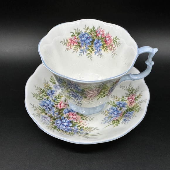 Royal Albert Blossom Time Series WisteriaTea Cup Saucer England Bone China - Picture 2 of 5